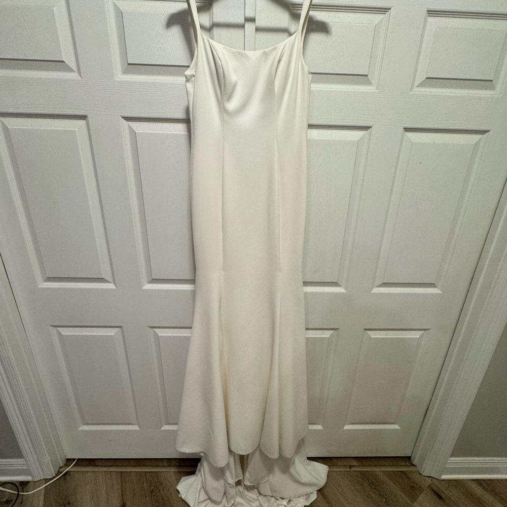 Elegant White Spaghetti Strap Dress